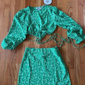 Princess Polly Charlie Set Green Floral Size 4 never worn ***adorable